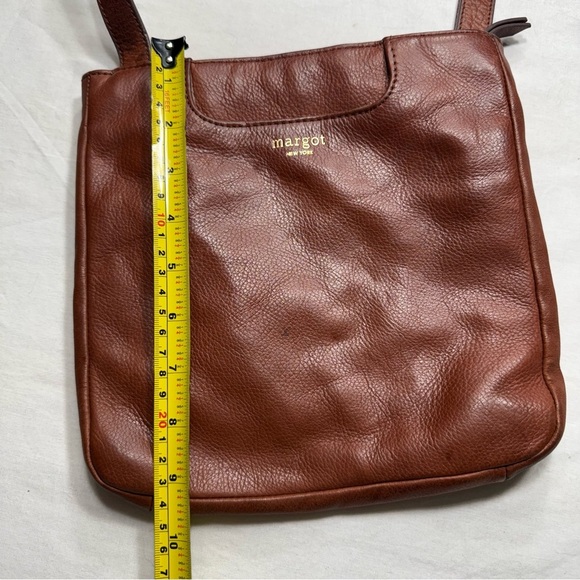 Margot Chestnut Leather Crossbody Bag - Picture 3 of 10